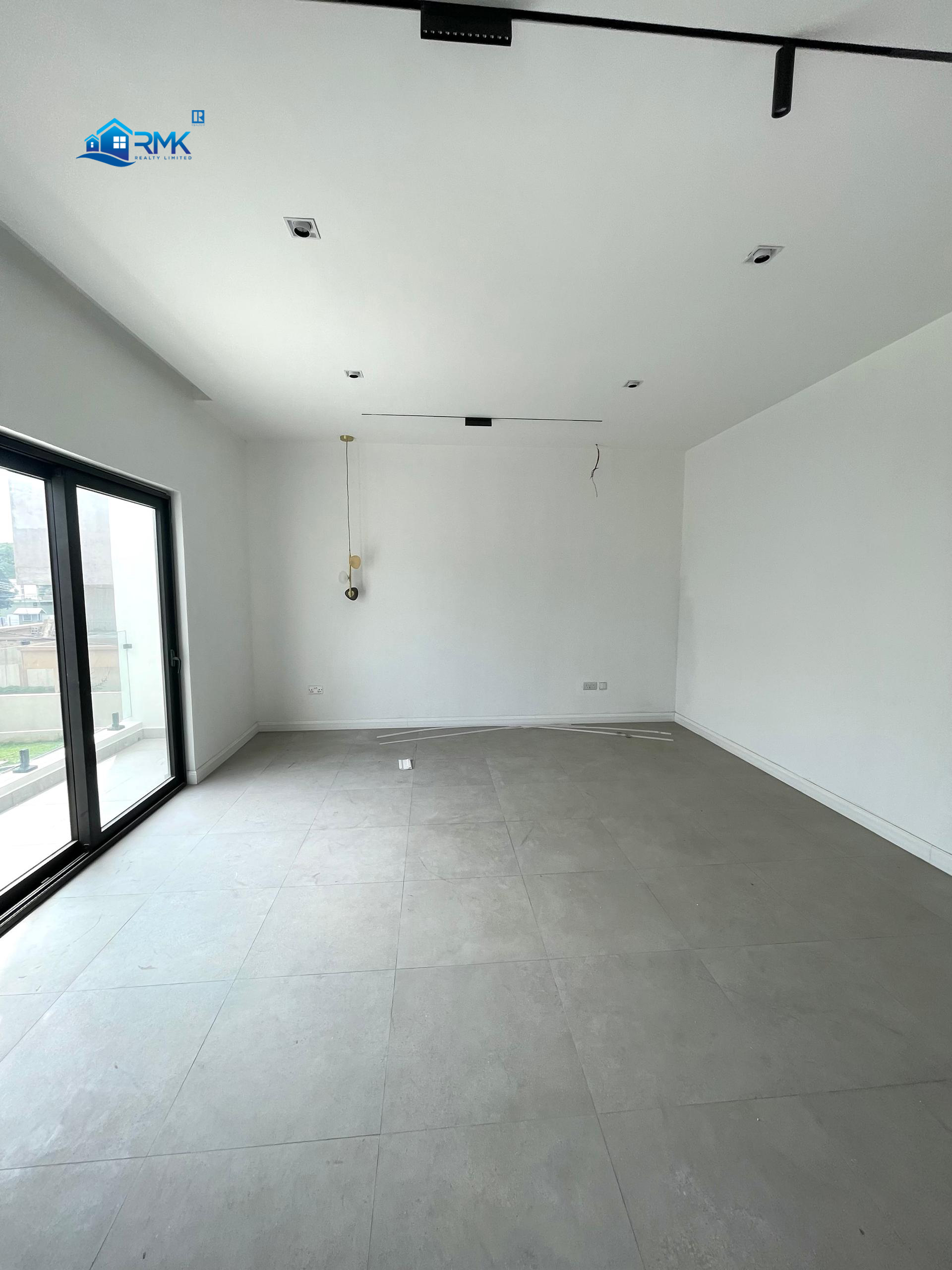 IMG-20250731-WA0004 Elegant 4-Bedroom Townhouse in Cantonments for Sale