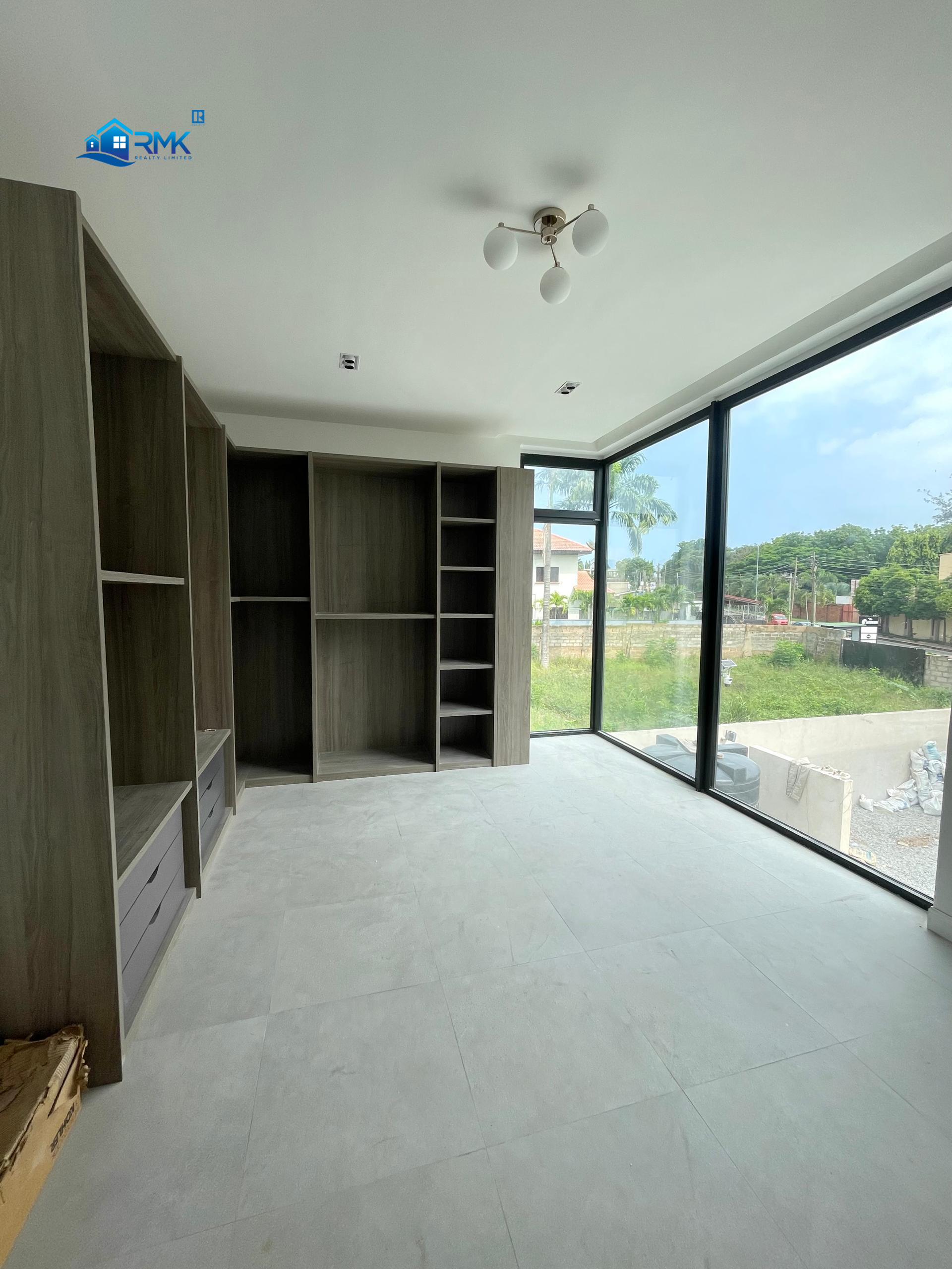 IMG-20250731-WA0011 Elegant 4-Bedroom Townhouse in Cantonments for Sale