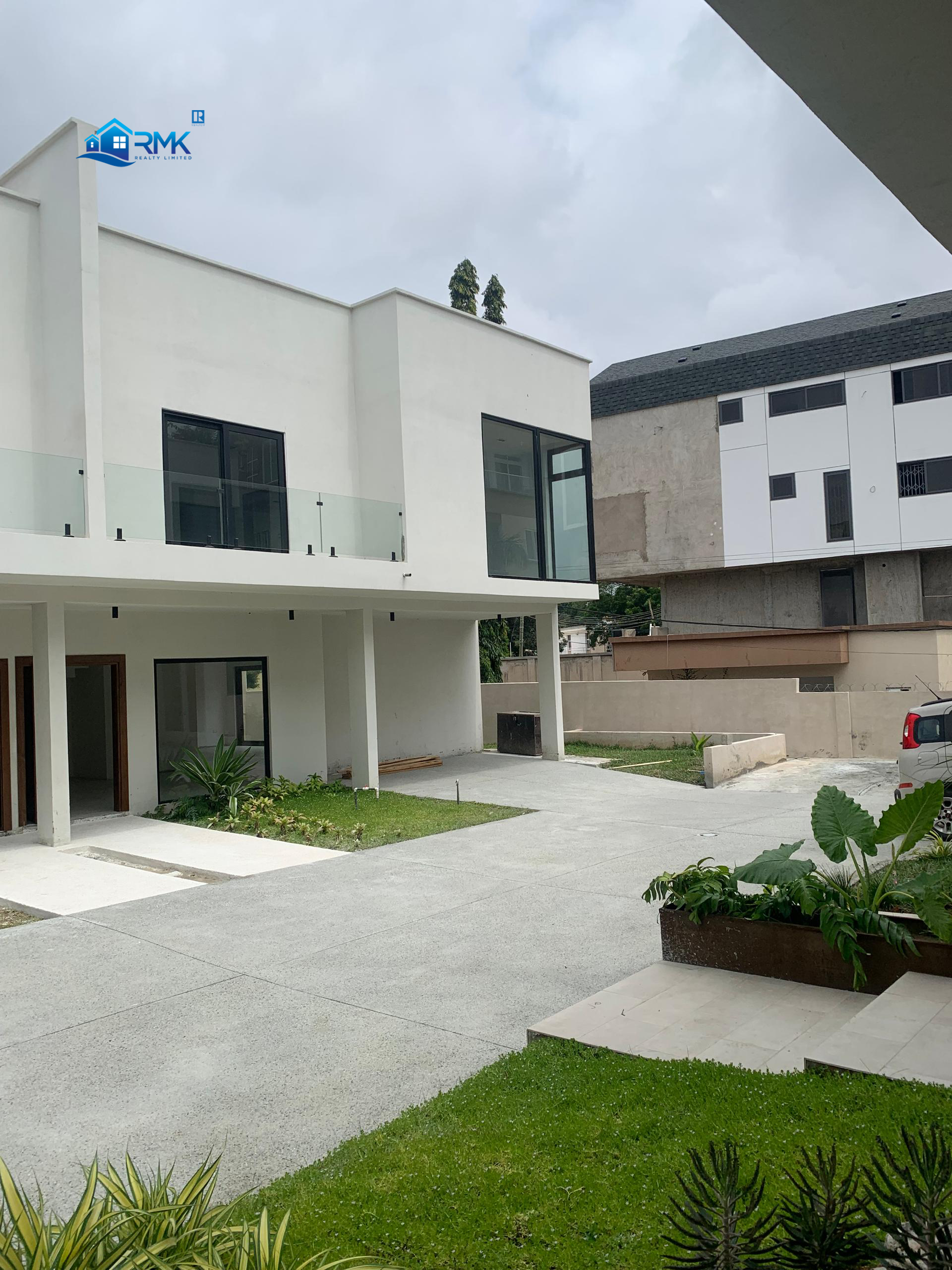 IMG-20250731-WA0013 Elegant 4-Bedroom Townhouse in Cantonments for Sale