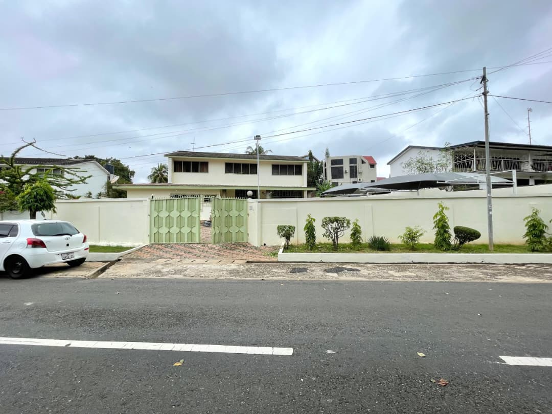 WhatsApp Image 2025-08-18 at 11.11.59_a575f8e4 Spacious 5-bedroom house up for sale in Kanda, Accra