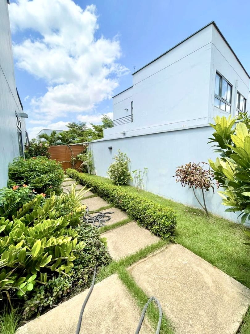 3 2 Bedroom Fully Furnished Townhouse for Rent at Ayi Mensah Park