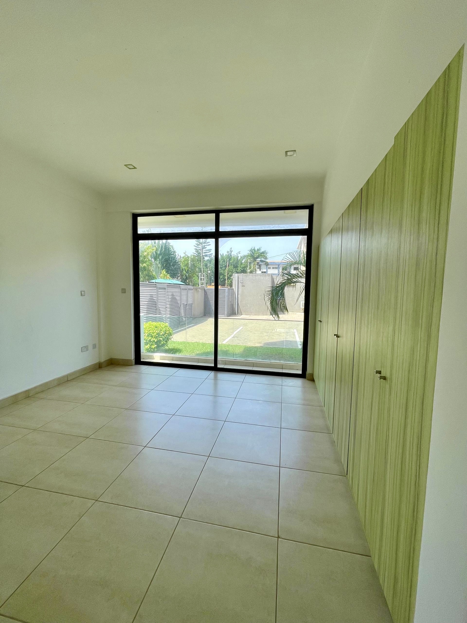 2de7124e-6e92-4c52-bb16-eefa9edb7c0e 2 bedroom unfurnished apartment for sale at East Cantonments