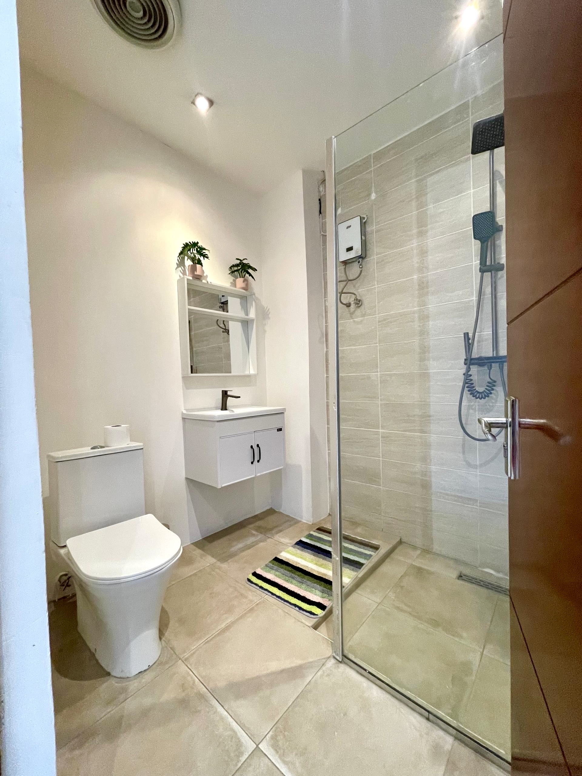 714da8dd-6afb-4db5-8bf1-129331d3e5a0 Two-bedroom apartment is up for sale at Regimanuel Estates Area