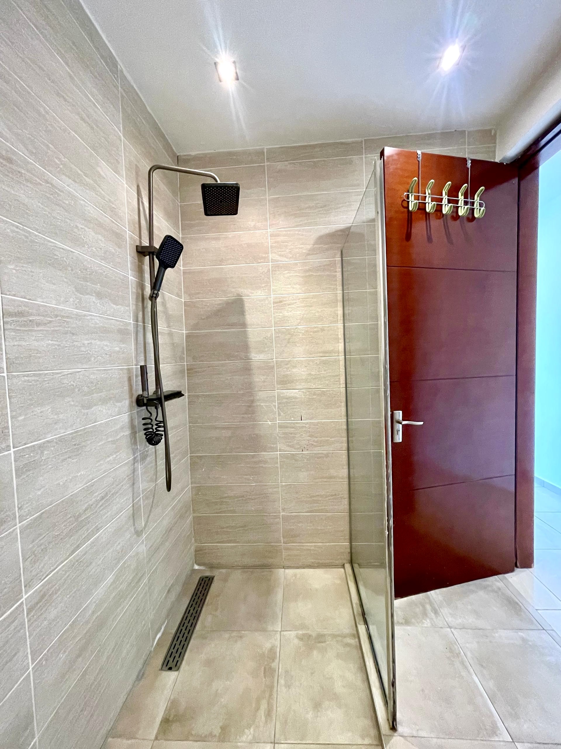 8c7f628a-e1a5-40a4-bffe-58c626100f50 Two-bedroom apartment is up for sale at Regimanuel Estates Area