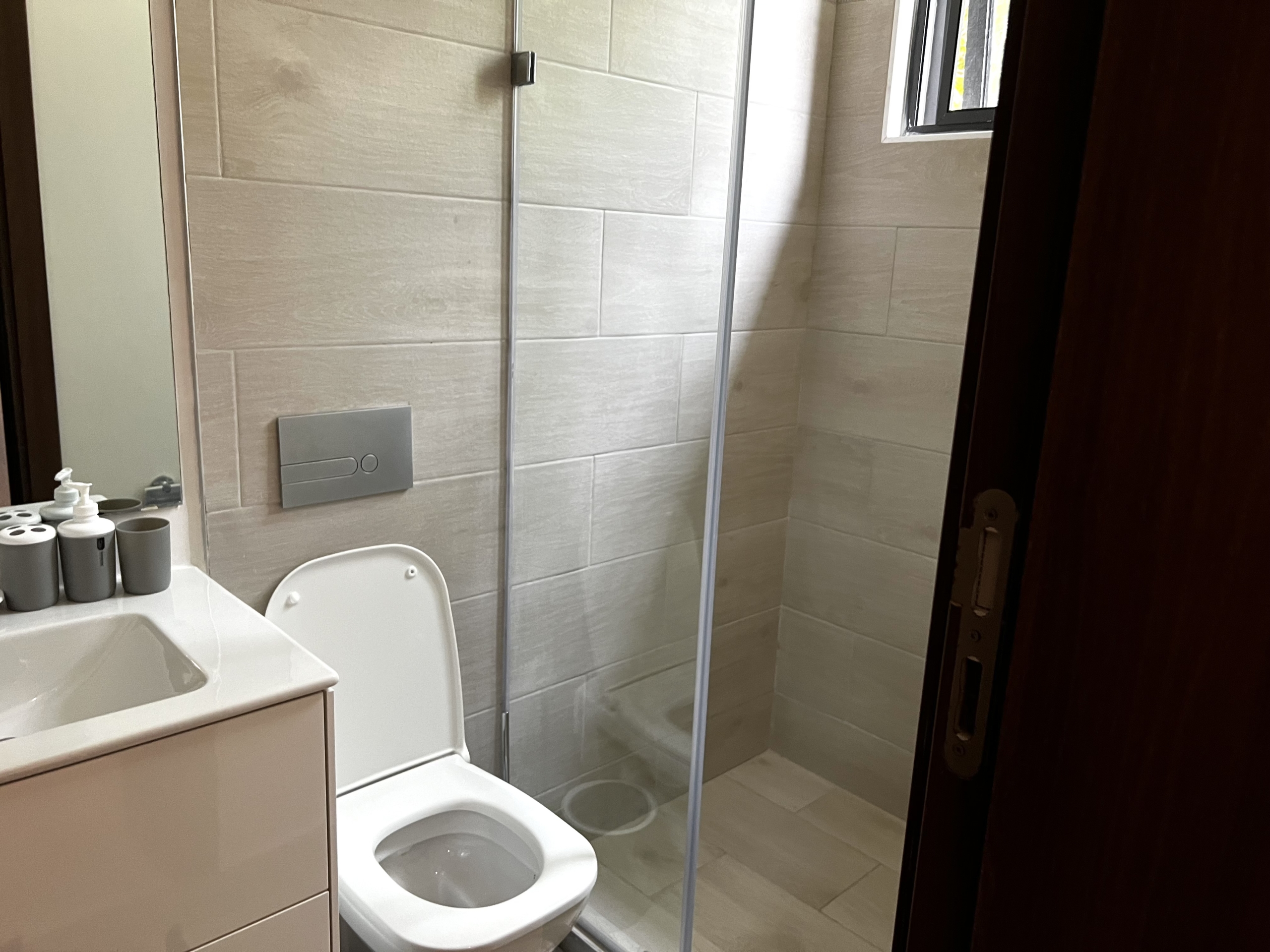IMG_9201 1 bedroom furnished apartment for rent in Cantonments