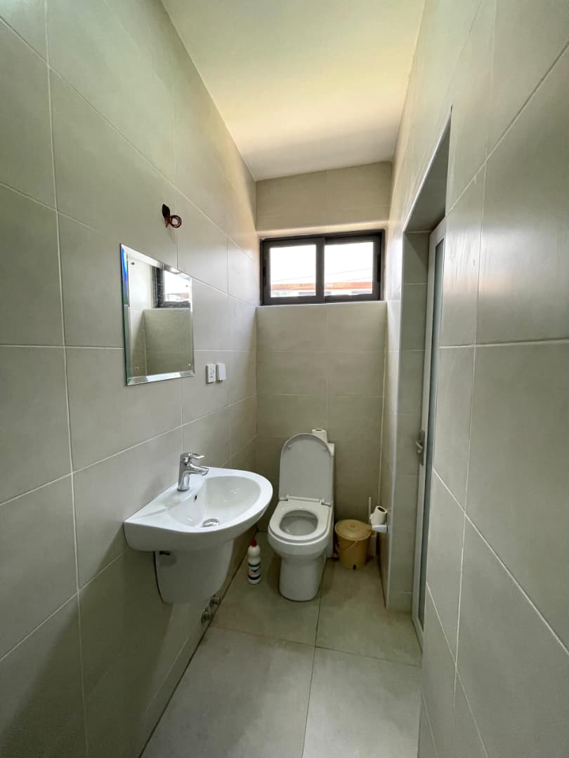 PHOTO-2025-08-22-12-14-19 (3) 2 bedroom furnished duplexes for rent at Abelemkpe