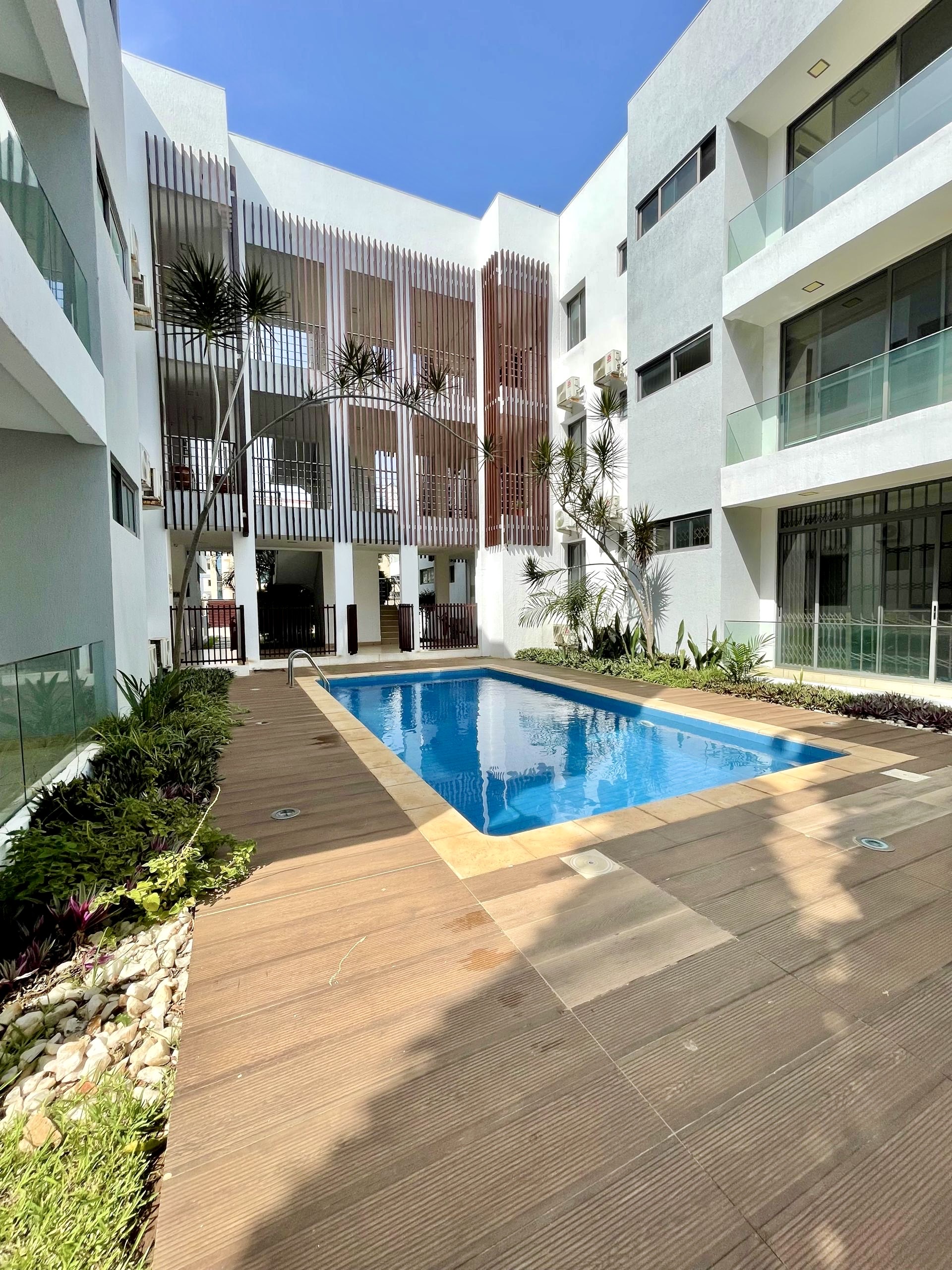 cff606c9-7013-416b-baa4-843a41ab0e2c 2 bedroom furnished apartment for rent in East Cantonments