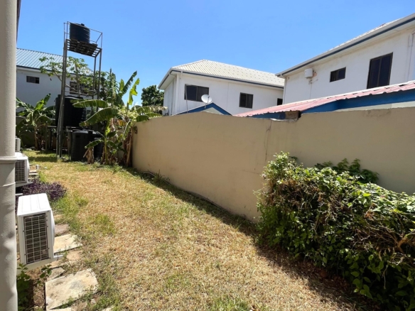 5 bedroom House for at AU village