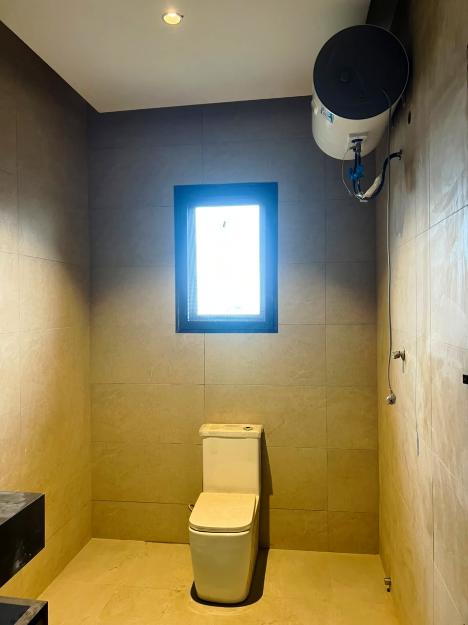 WhatsApp Image 2026-10-01 at 16.06.40 4-bedroom Home for Sale in Dzorwulu, Accra