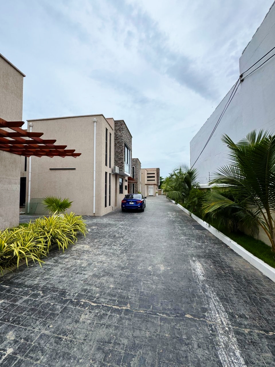 WhatsApp Image 2026-10-01 at 16.07.26 (1) – Copy 4-bedroom townhouses for Sale in Labone, Accra